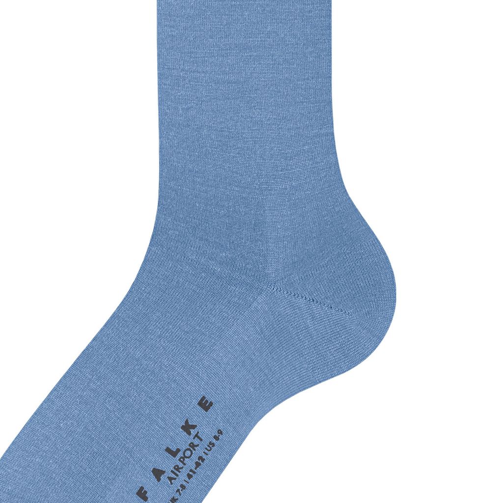 جوارب رجال المطار