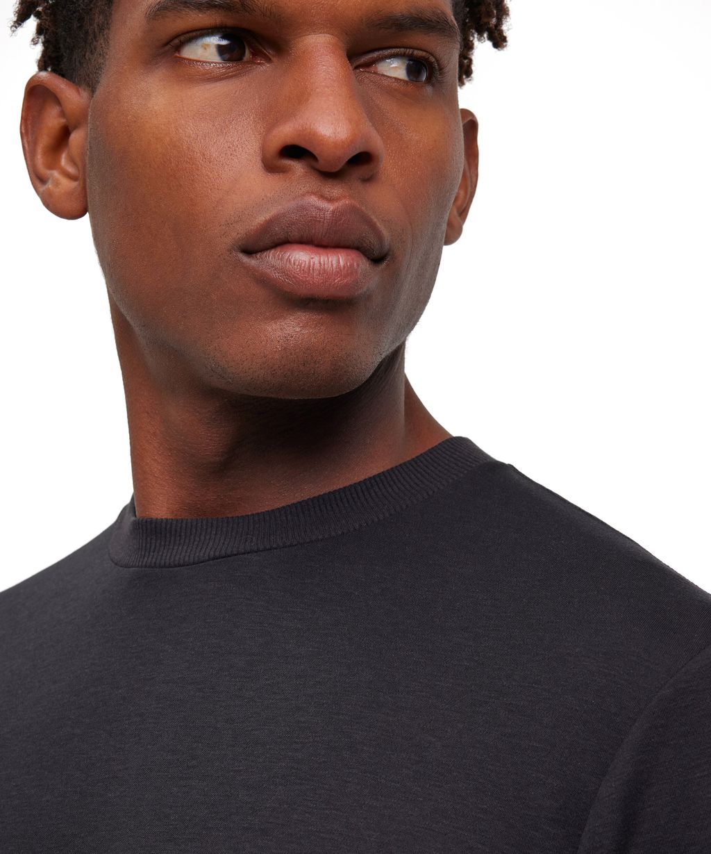 Men T-Shirt Round-neck